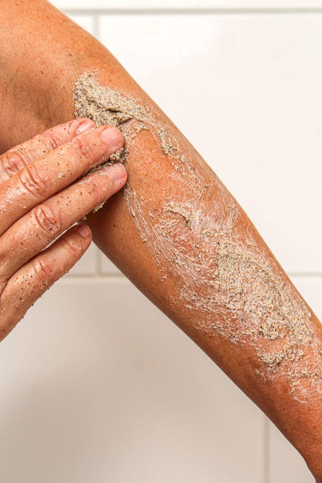 Hand washing arm with Soap Scrub by Biggs & Featherbelle®